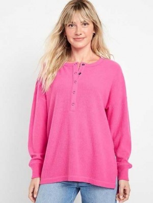 Old Navy Long Sleeve Oversized Boyfriend Henley Flamingo Feather | ZRN538479