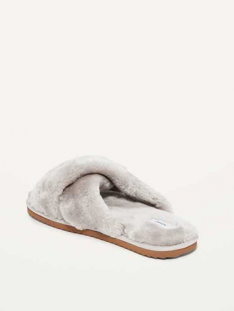 Old Navy Cozy Faux-Fur Cross-Strap Slippers Fleur De Sel | VMT876521