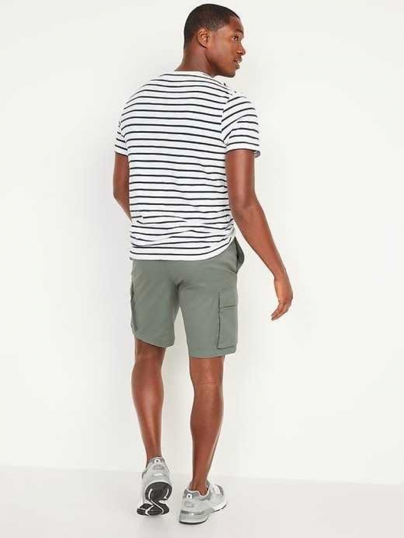 Old Navy Slim Ultimate Tech Cargo Shorts Forest Shade | PEY602157