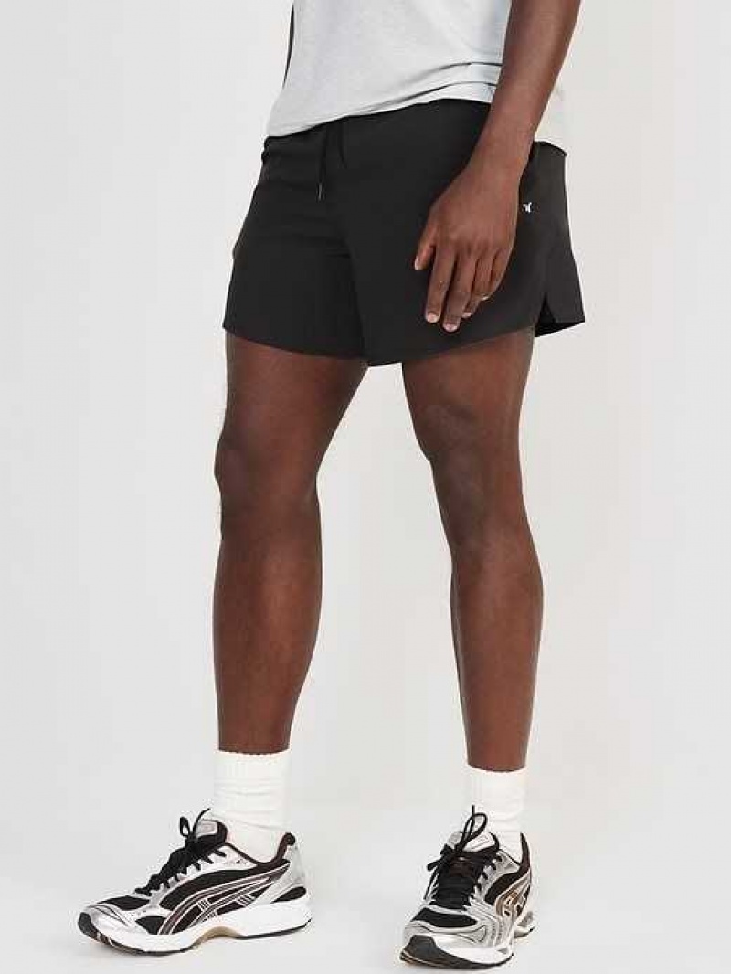 Old Navy StretchTech Dobby Run Shorts Panther | MUE395164